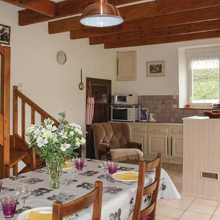 3 Bedroom Awesome Home In Lezardrieux Екстер'єр фото